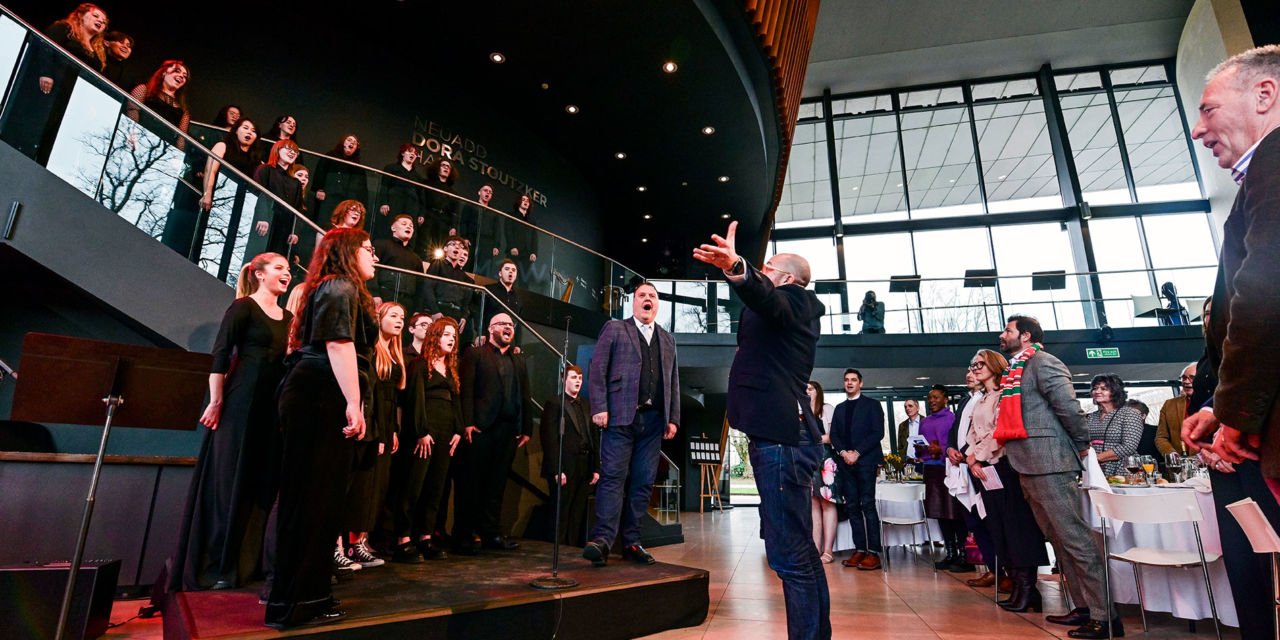 Sir Bryn Terfel Launches New Fund For Young Artists Cronfa Syr Bryn Terfel